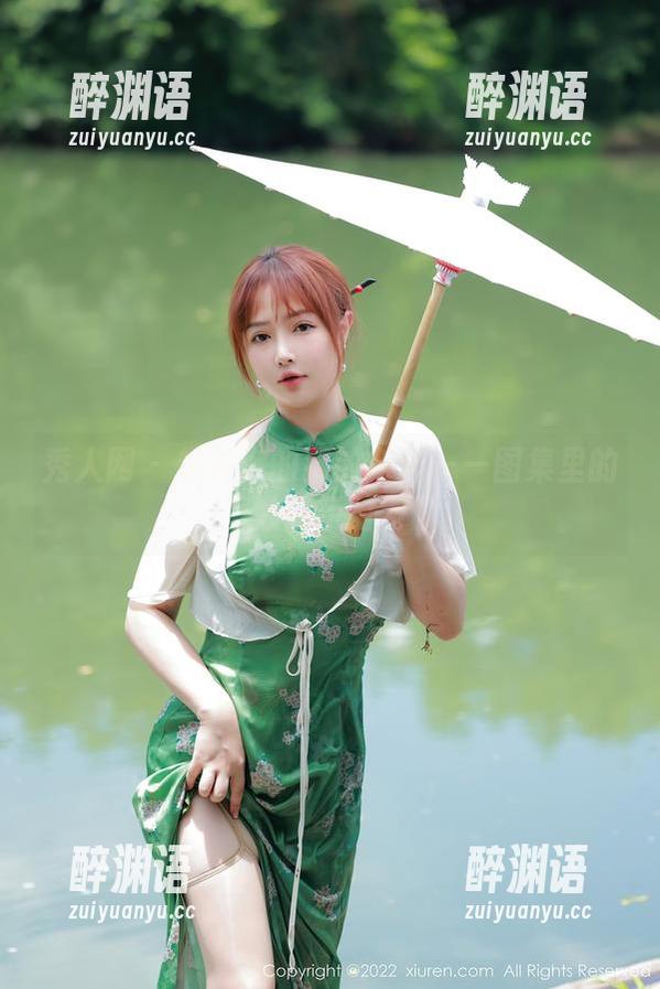秀人网 - 想做你的猫的灰丝——图集里的微妙暗示好奇了