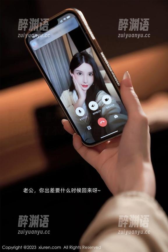 秀人网-抖娘利世 秀人网 - 虽不说话,抖娘利世的泳衣写真已经聊到了不少,有人注意她的表情吗?