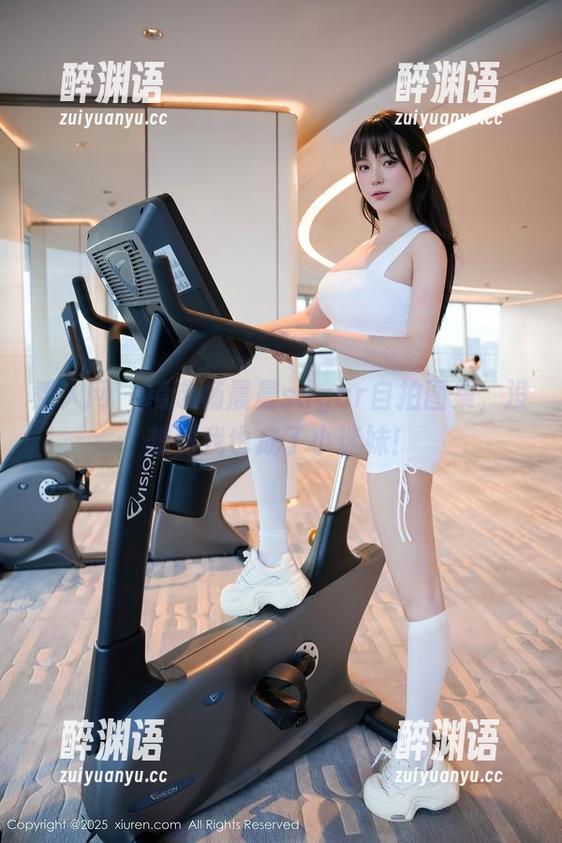 秀人网 - 精选杨晨晨sugar自拍图集，没想到我也成了小迷妹！