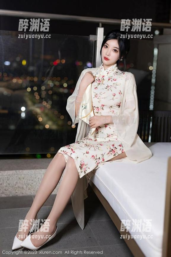 秀人网 - 最新网袜写真，王婉悠Queen这次怎么就……（脑补一下）。