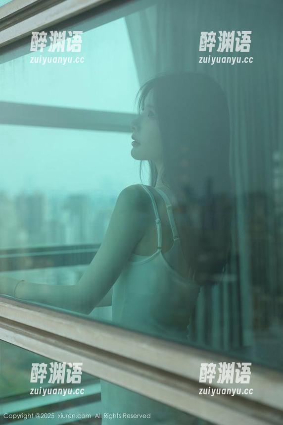 秀人网 - 绯月樱-Chery的作品再升级，有了“裤里丝”，你准备好截图了吗？
