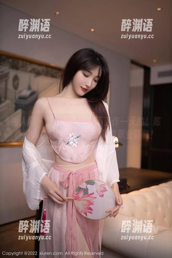 秀人网 - 护士也是可以不工作一天的！陈雅漫VICKY的高清写真展现职业骚气！