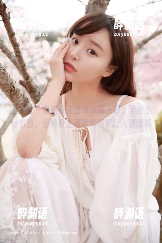 菠萝社 - 最新夏美酱体操服系列，美图是好东西，但她身上那股气场更让人着迷呢…