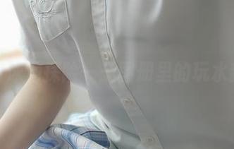 西尔酱泳池探险——图册里的玩水新姿态
