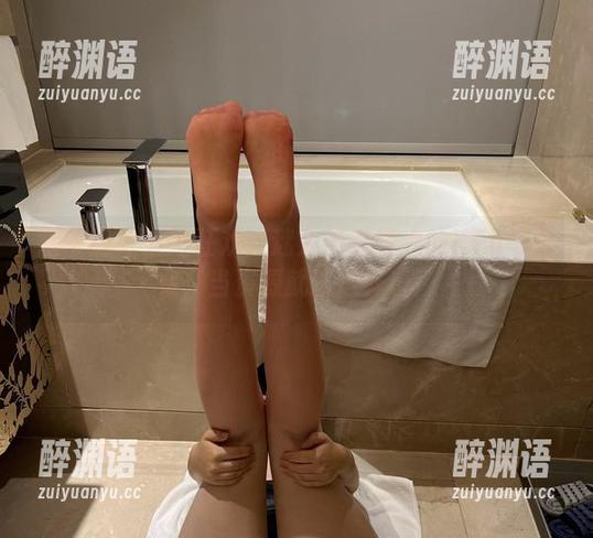 迷人的五姨太 微密圈 - 继续狂欢!迷人的五姨太的KTV写真集,当资源就该这样玩!