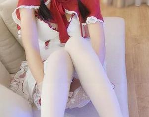 倾斜的视角下，逐月Su的和服cos，这图片值得反复推敲！