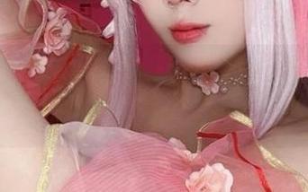 碧蓝航线里的柴郡，阿九从不咕咕的作品真有那种让人想一直看下去的感觉。