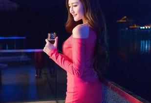 青豆客 – 黄歆苑chobits写真，更新一下，谁说秘密不能分享呢？