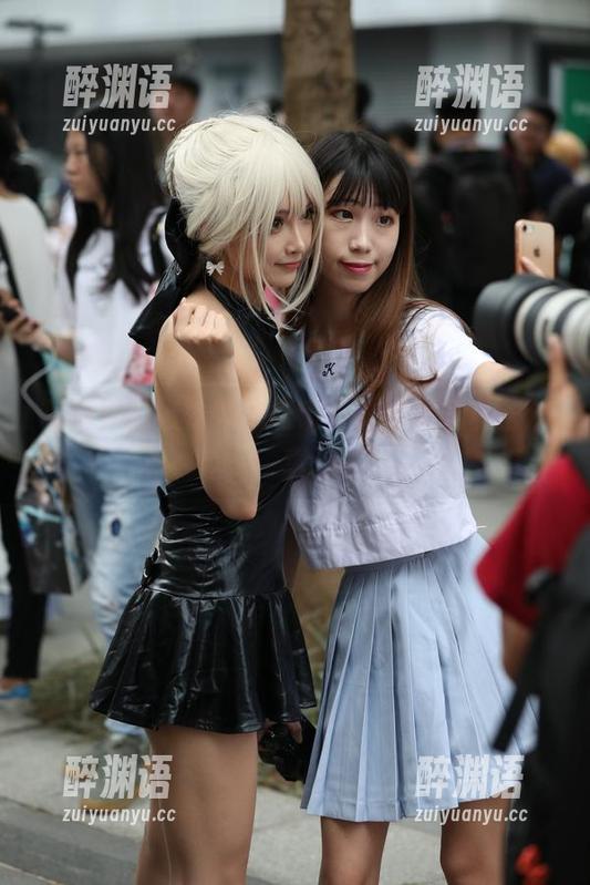 写真界的姐妹秀，魔镜街拍带来的私密分享